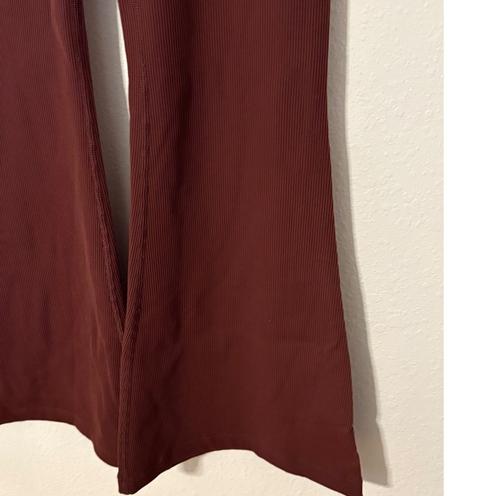 NWT OFFLINE by Aerie Ribbed Foldover Low Rise Flare Leggings Burgundy L SHORT - Picture 2 of 7
